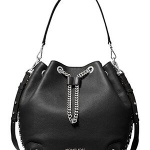 MICHAEL Michael Kors
Alanis Pebble Leather Bucket